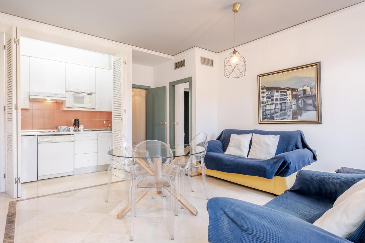 Gran Via Apartment กรานาดา ภายนอก รูปภาพ