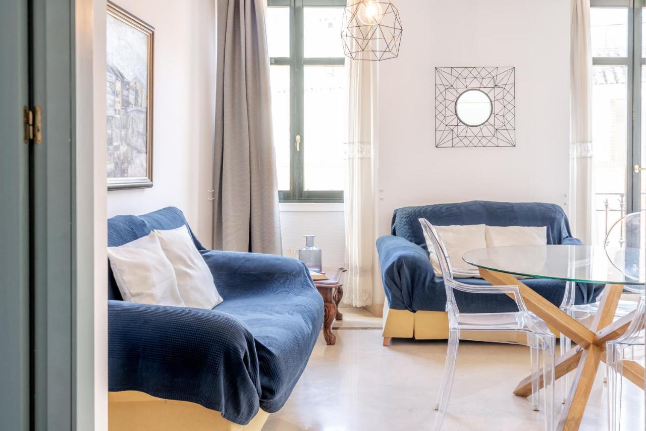 Gran Via Apartment กรานาดา ภายนอก รูปภาพ